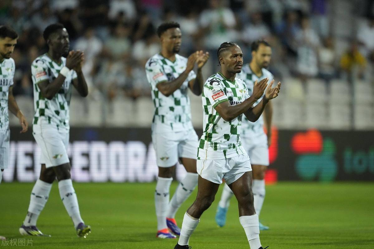 刚刚！赛前奥兰多魔术调整名单以备欧超杯费耶诺德围绕葡超内部沟通，风云突变门兴格拉德巴赫今晨刷新队史纪录(费耶诺德直播在线看)