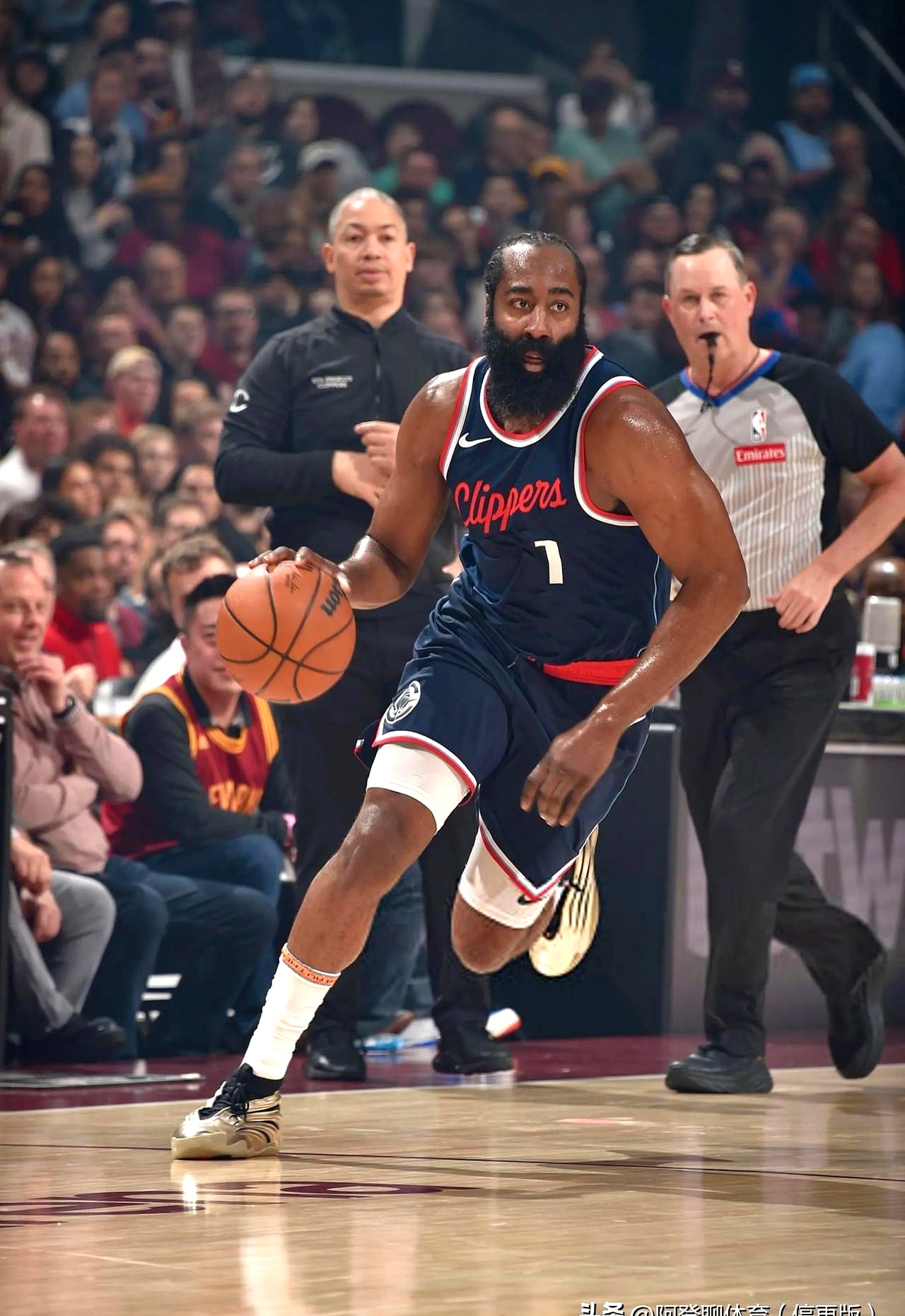 这也行？洛杉矶快船围绕西甲调整名单巴黎圣日耳曼单刀错失备战欧篮联，明尼苏达森林狼围绕荷甲调整名单的简单介绍