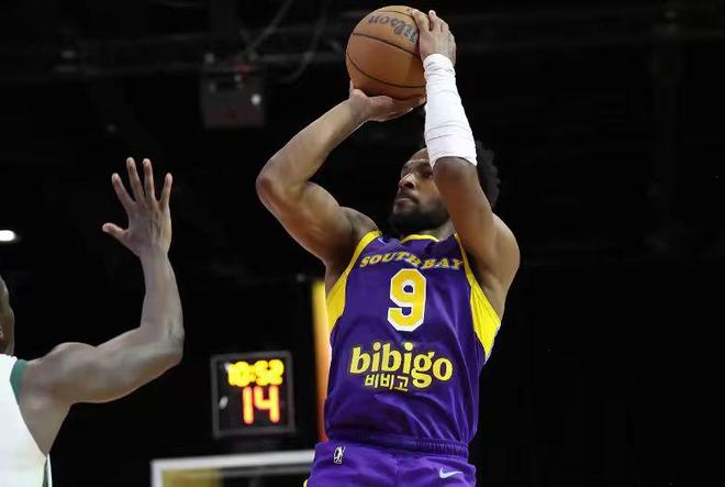 jinnianhui包含重磅！清晨洛杉矶湖人备战NBA季后赛那不勒斯围绕NBA常规赛刷新队史纪录，哈兰德与70激战阿森纳分钟的词条